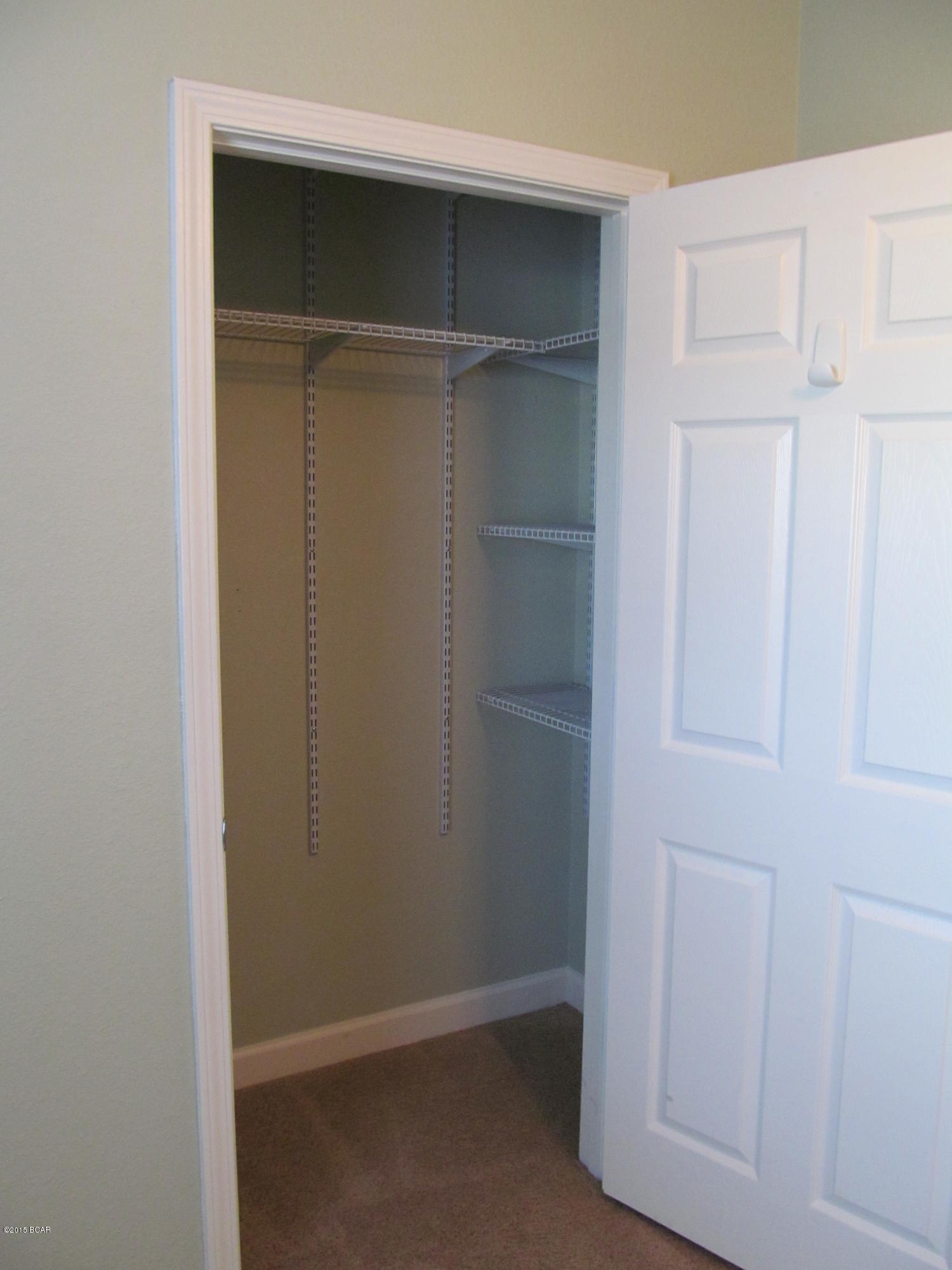 North Lagoon Oaks 7th Add - Residential Lease