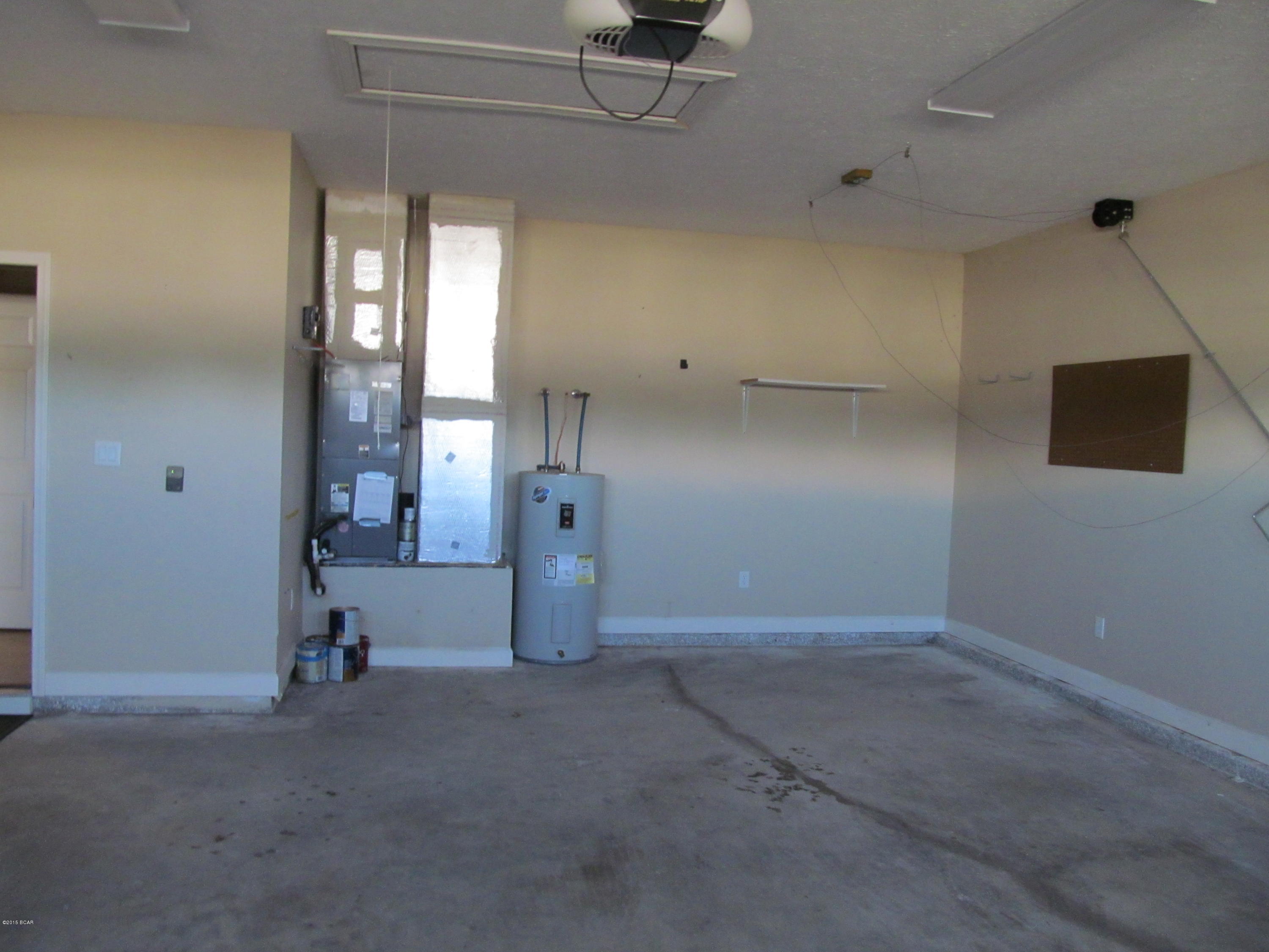 North Lagoon Oaks 7th Add - Residential Lease