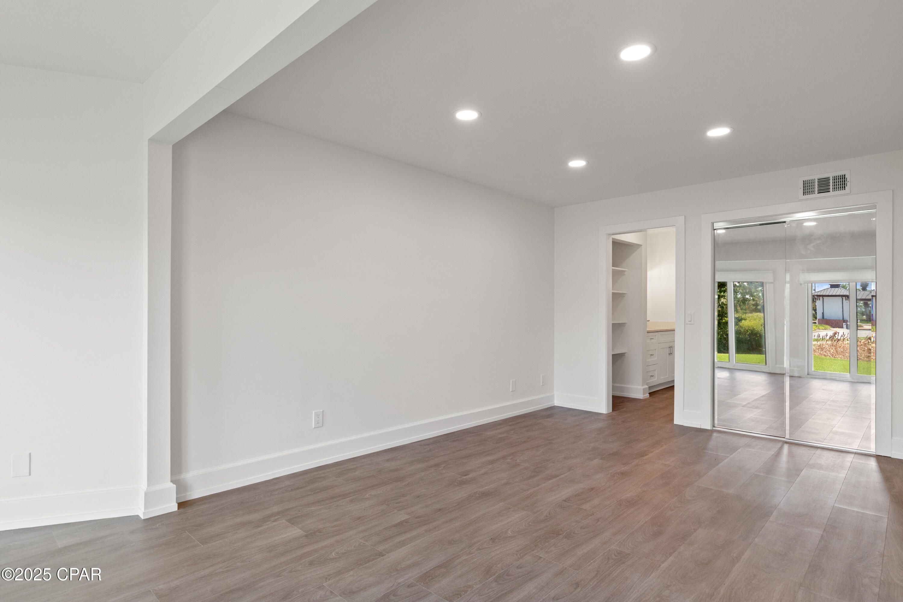 Bay Point Studio Villas Unit 2 - Residential