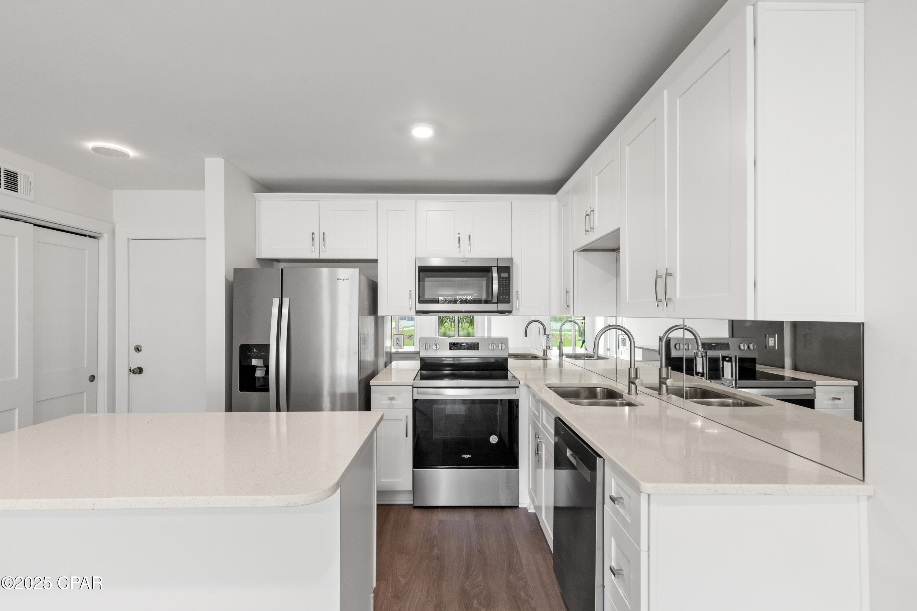 Bay Point Studio Villas Unit 2 - Residential