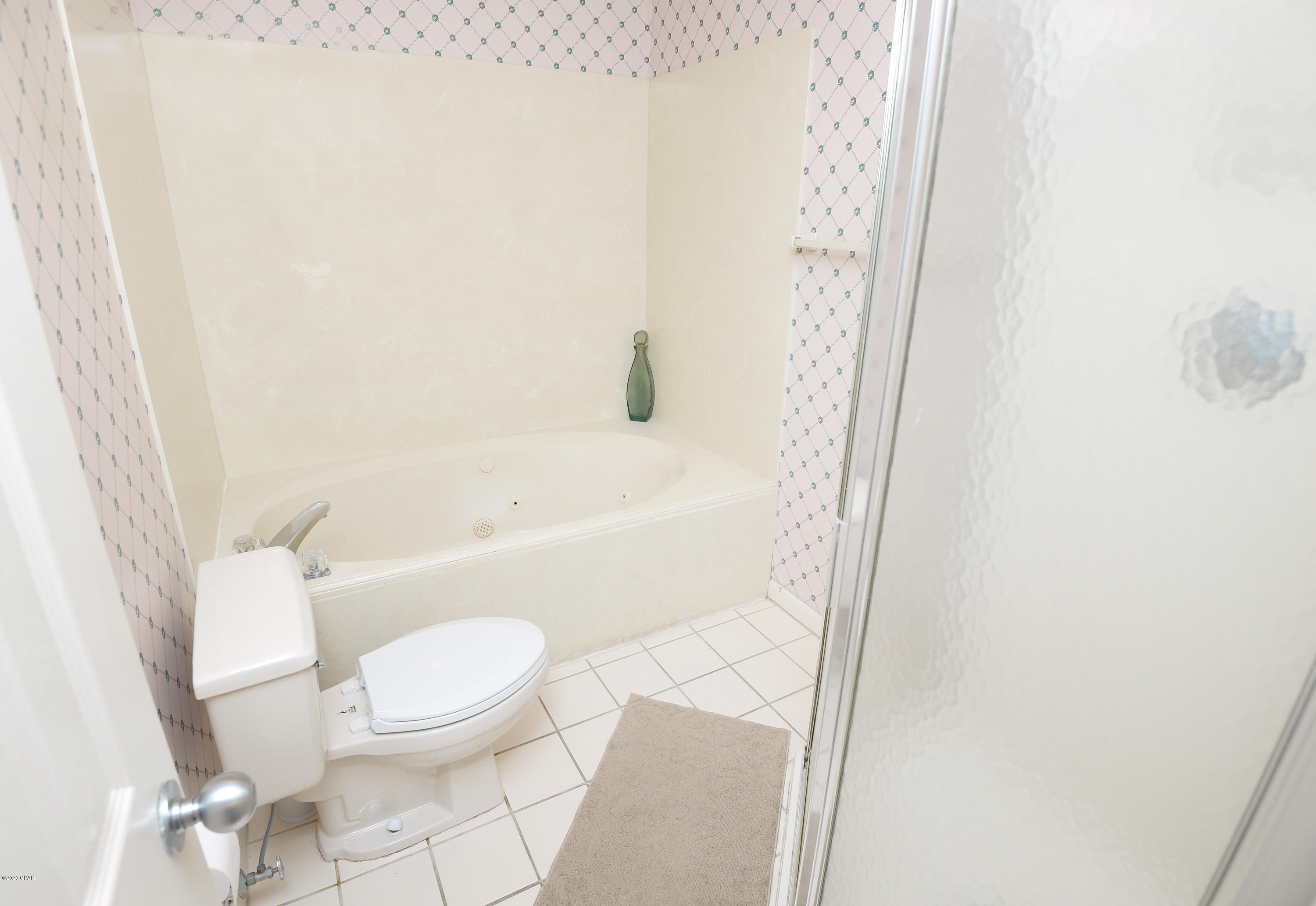 Sun Seeker Condo - Residential