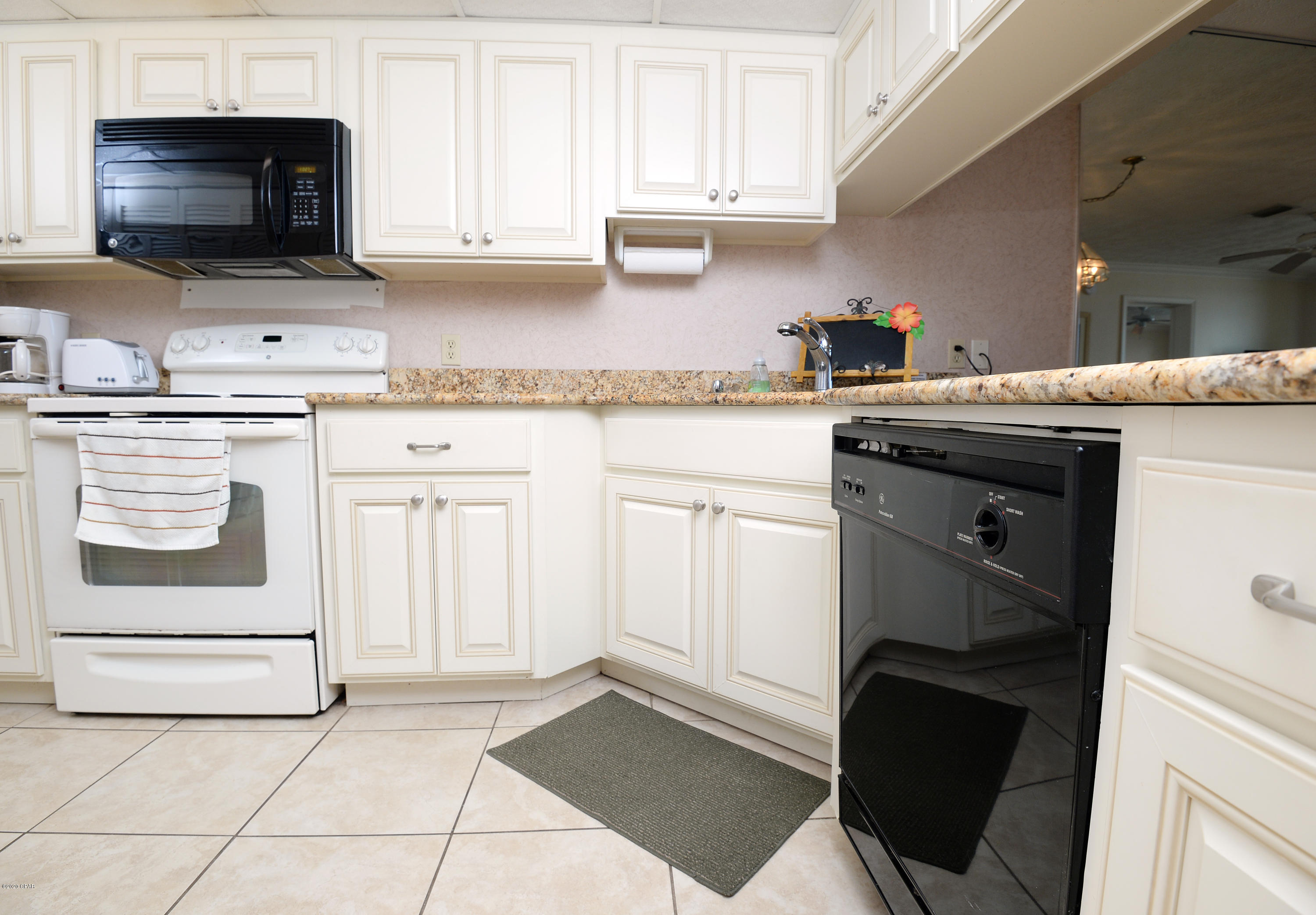 Sun Seeker Condo - Residential