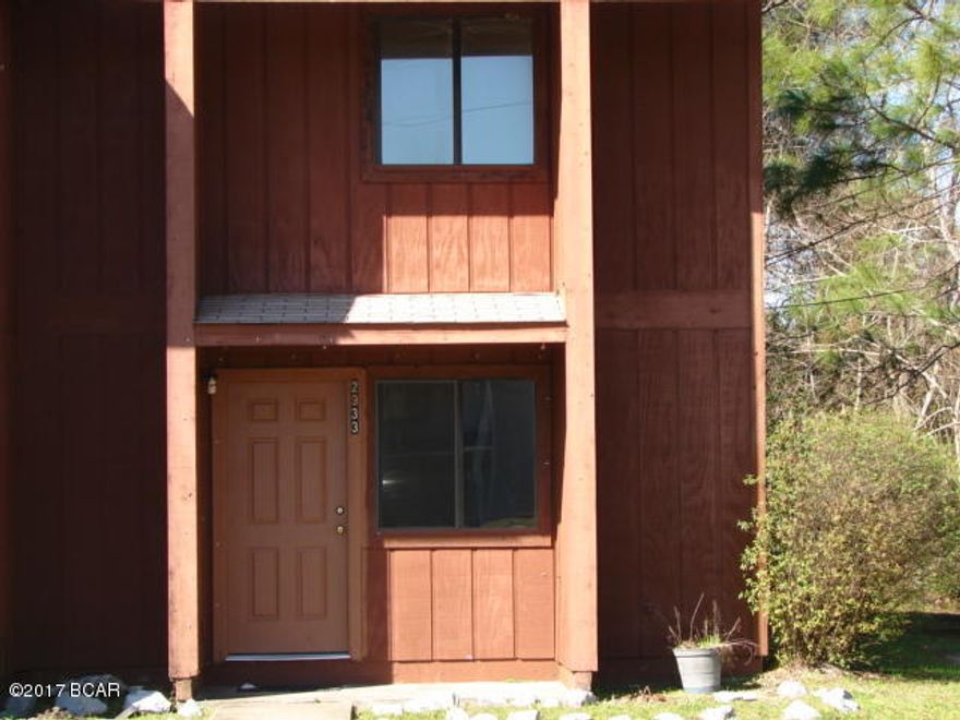 This town home is located in the Hiland Park area. It has a nice sized kitchen, large bedrooms, small yard, and washer and dryer hookups.