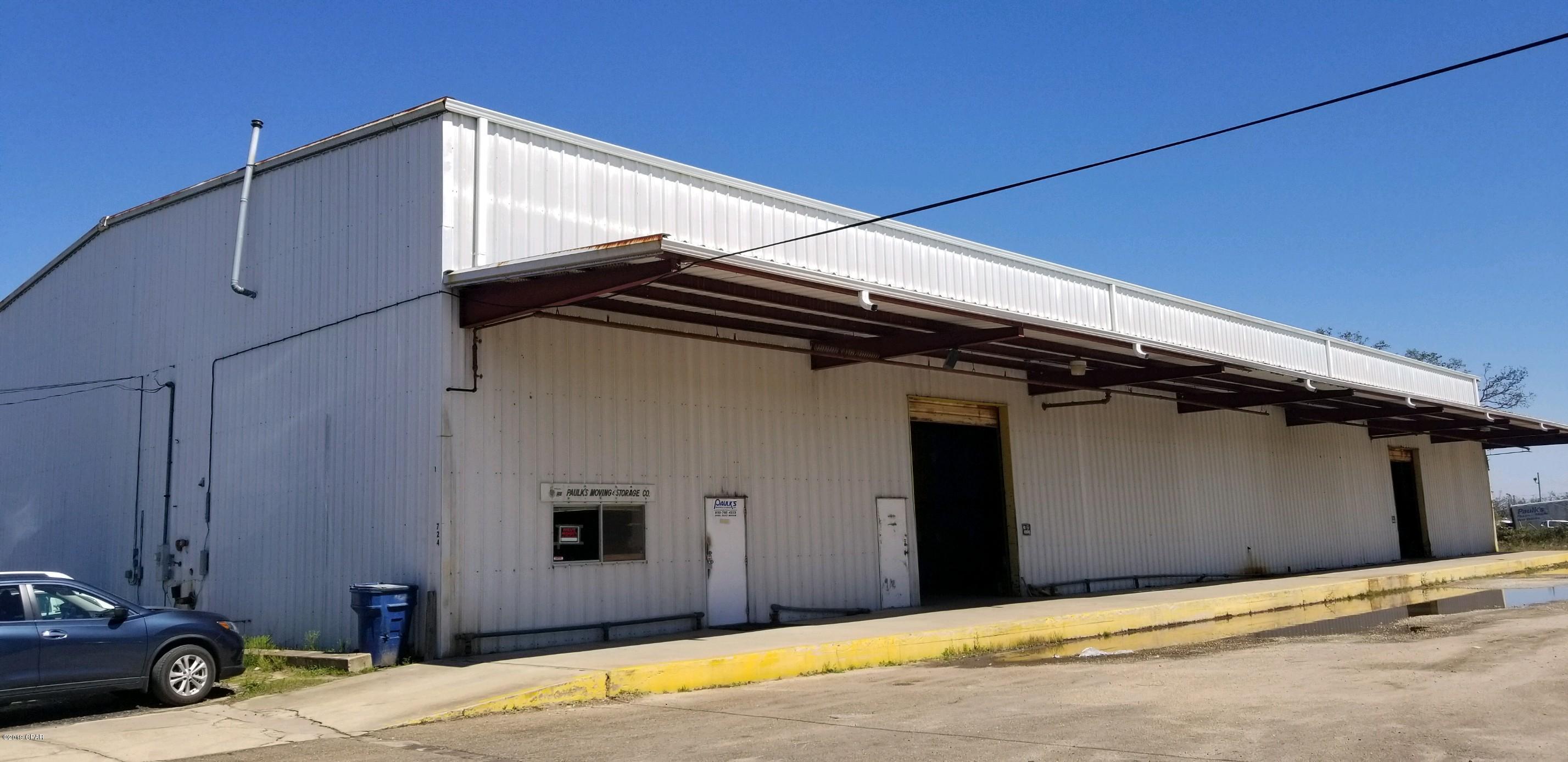 [No Recorded Subdiv] - Commercial Sale