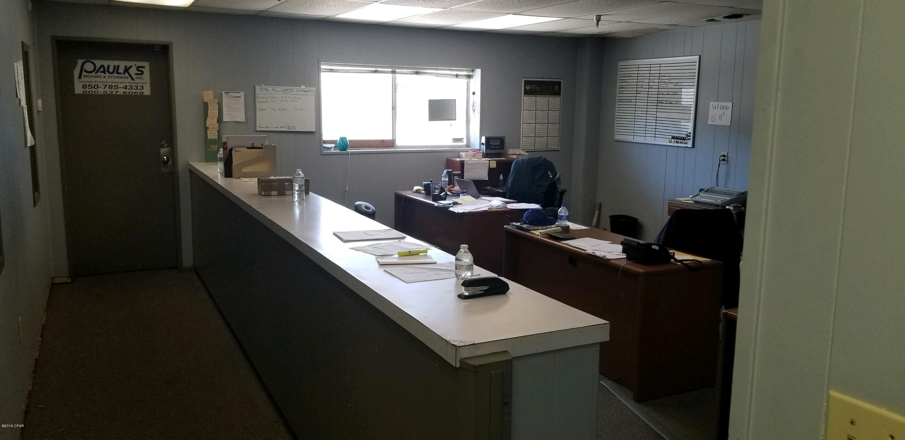 [No Recorded Subdiv] - Commercial Sale