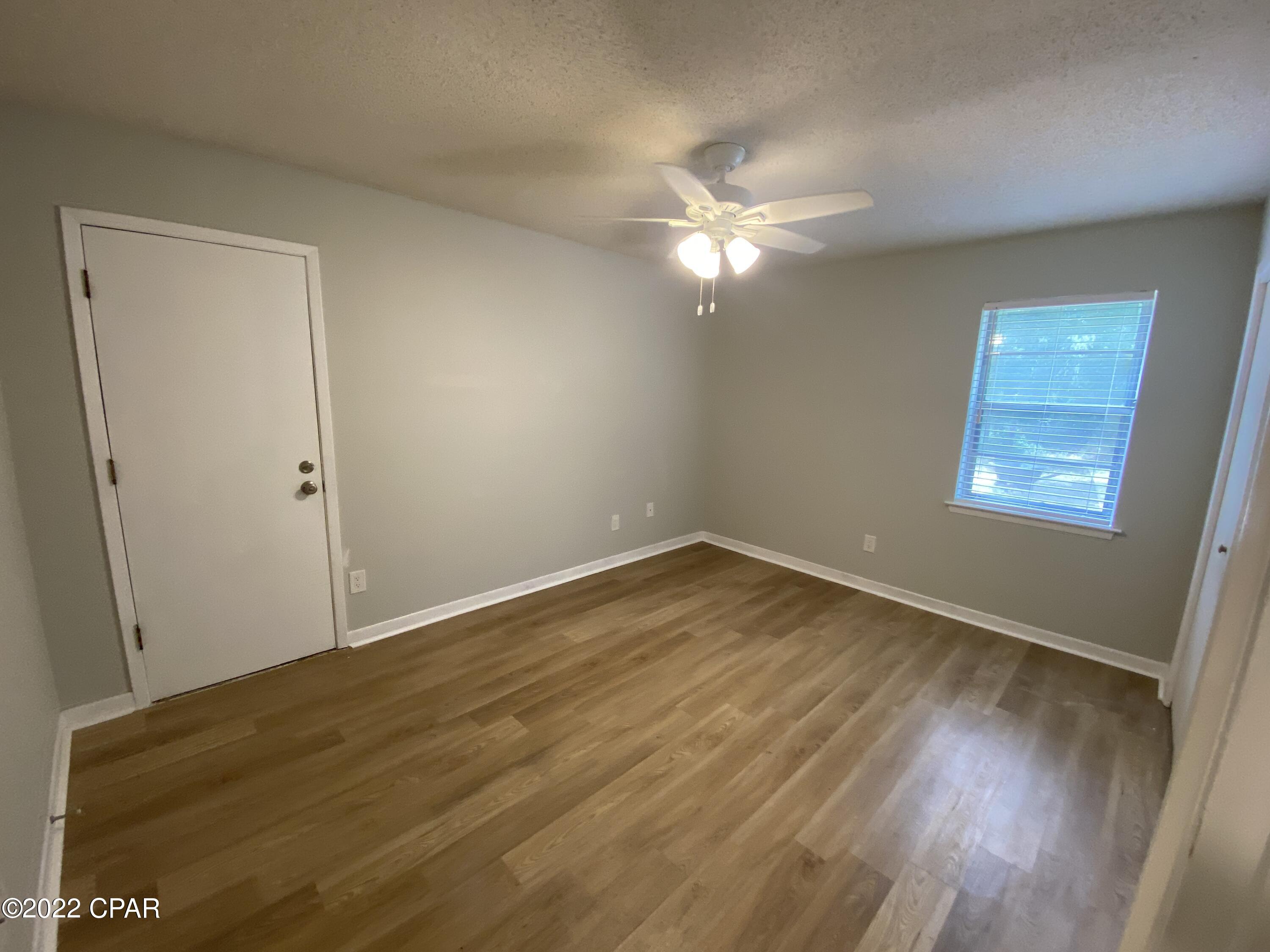 Valparaiso Pinecrest 6 - Residential