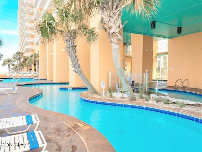 Splash Condo - Residential