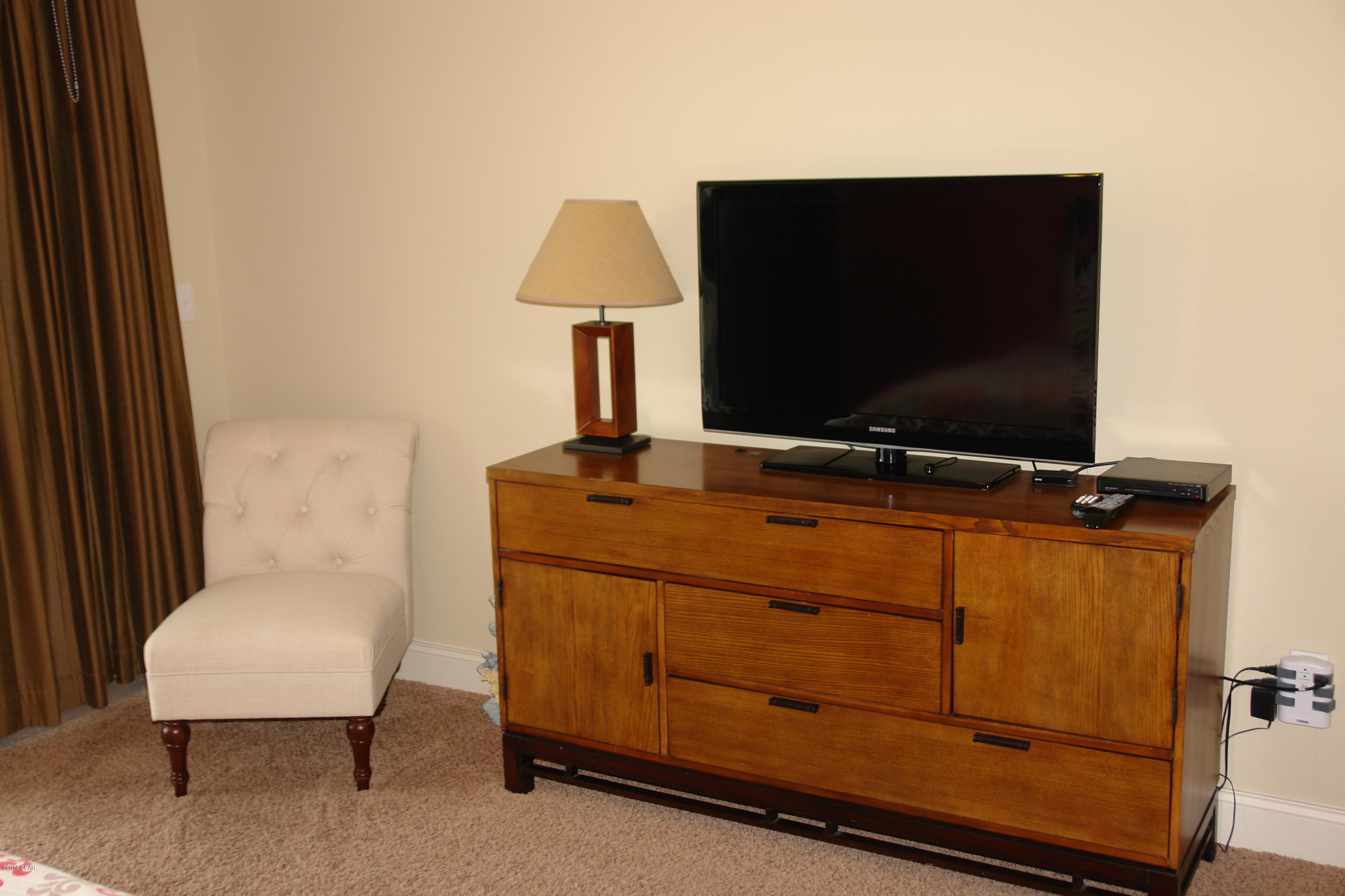 Laketown Wharf - Residential