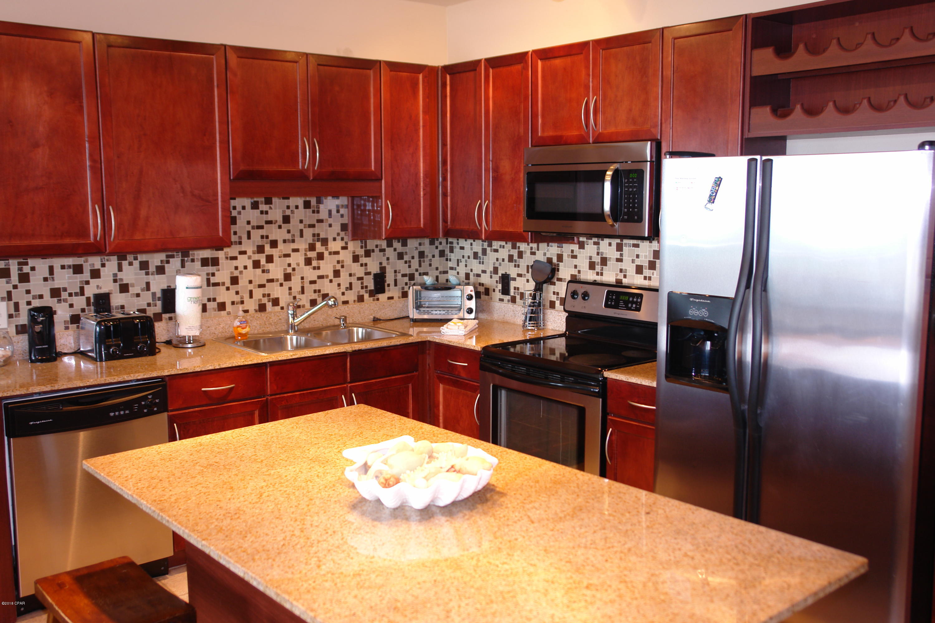 Laketown Wharf - Residential