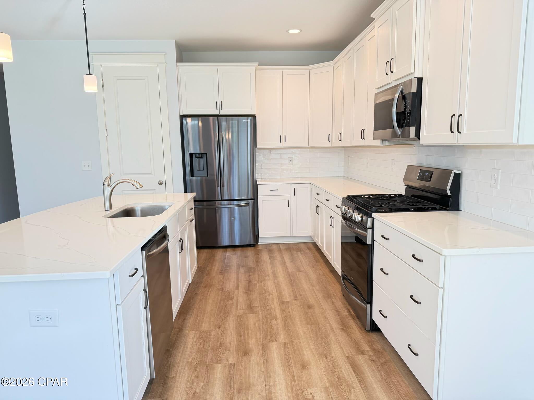 [No Recorded Subdiv] - Residential Lease