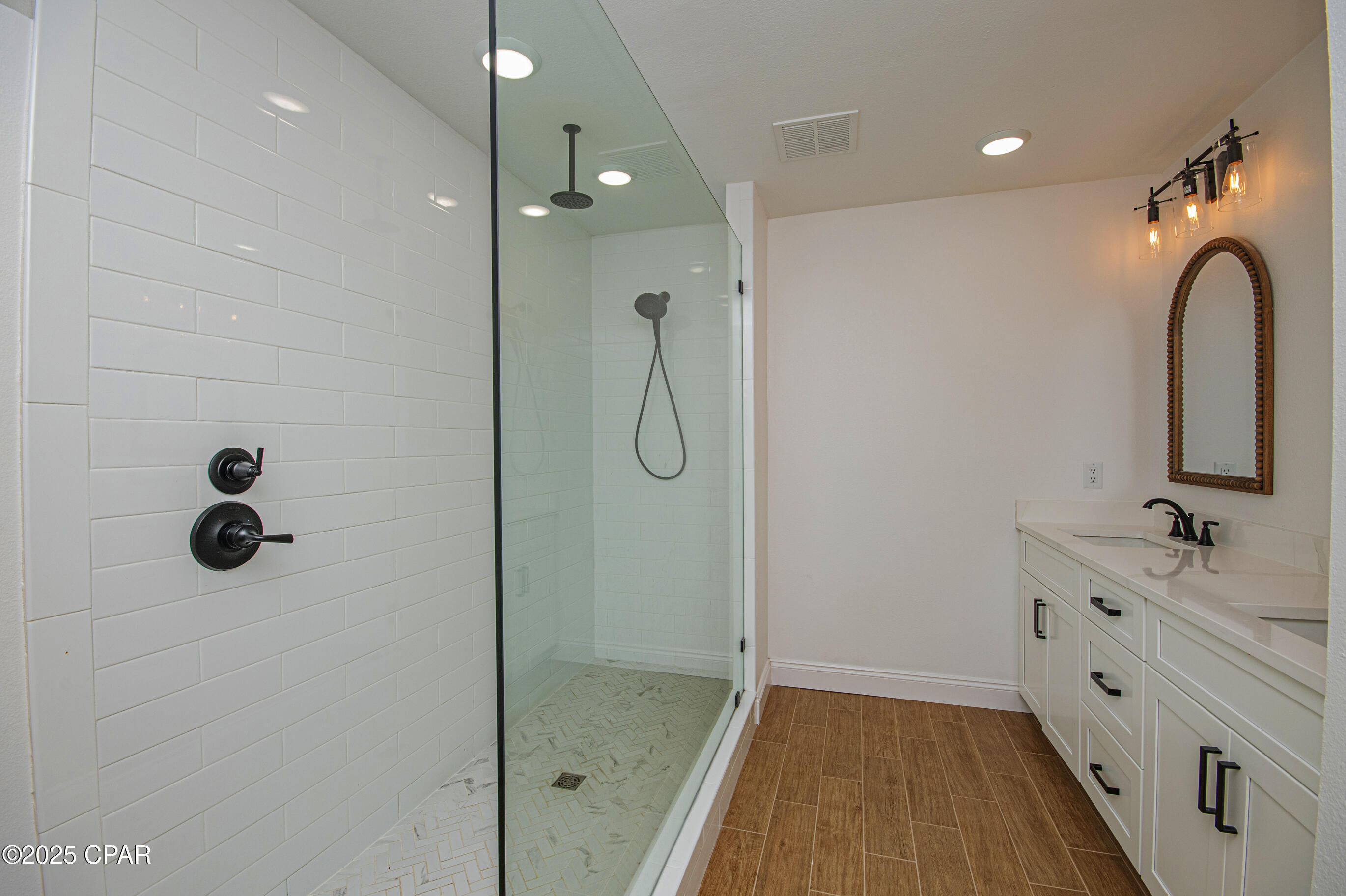 Kings Point - Residential