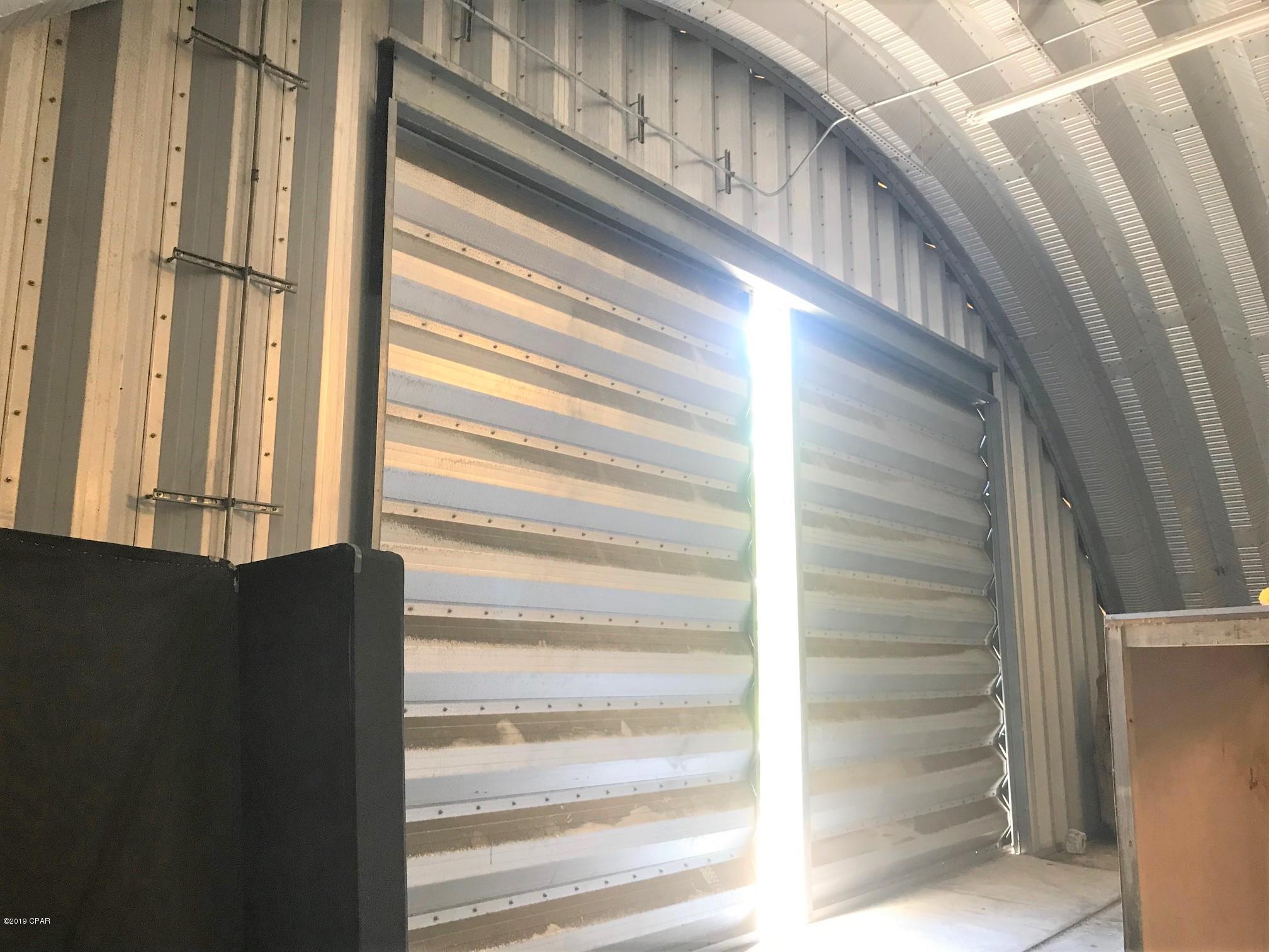 [No Recorded Subdiv] - Commercial Sale