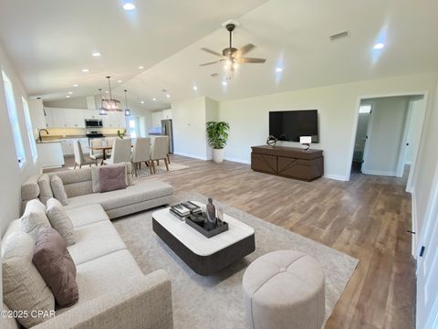 A home in Altha