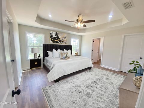 A home in Altha