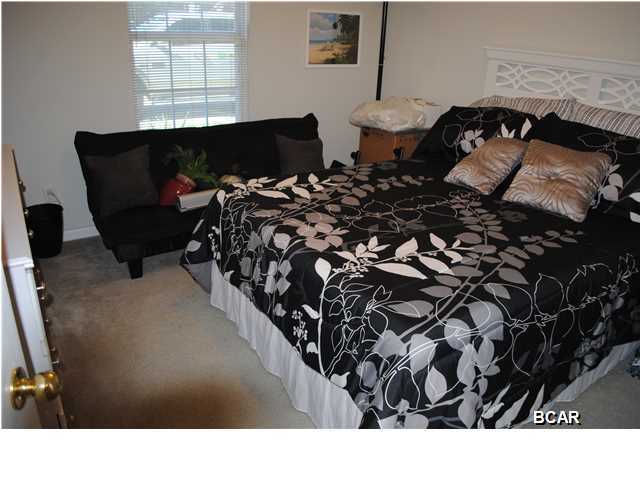 North Lagoon Oaks 8th Add - Residential