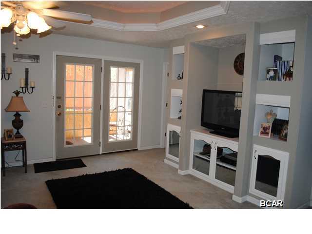 North Lagoon Oaks 8th Add - Residential