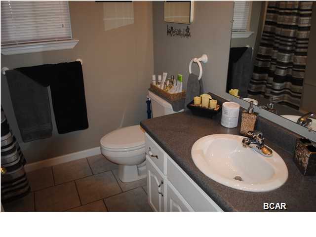 North Lagoon Oaks 8th Add - Residential