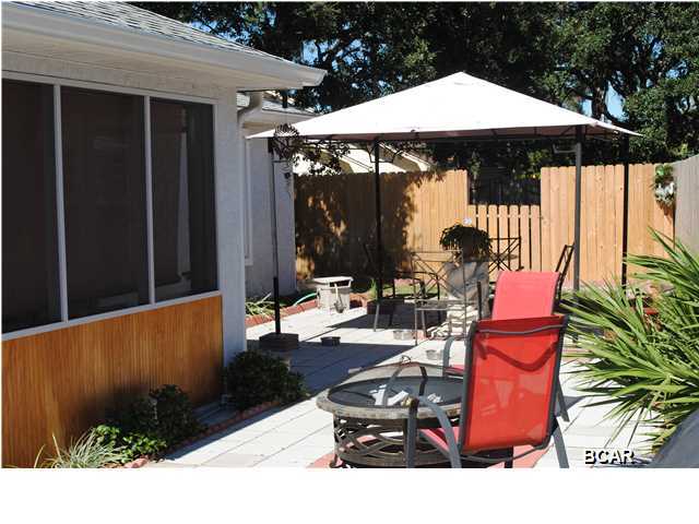 North Lagoon Oaks 8th Add - Residential