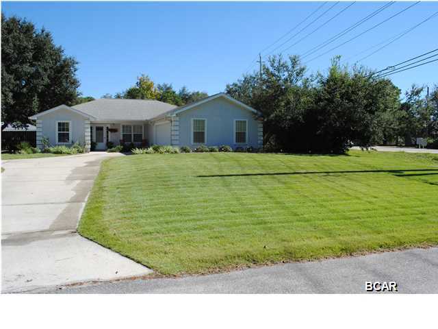 North Lagoon Oaks 8th Add - Residential