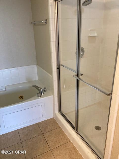 Hibiscus By The Bay - Residential