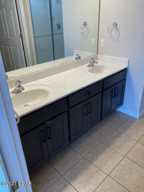 Hibiscus By The Bay - Residential