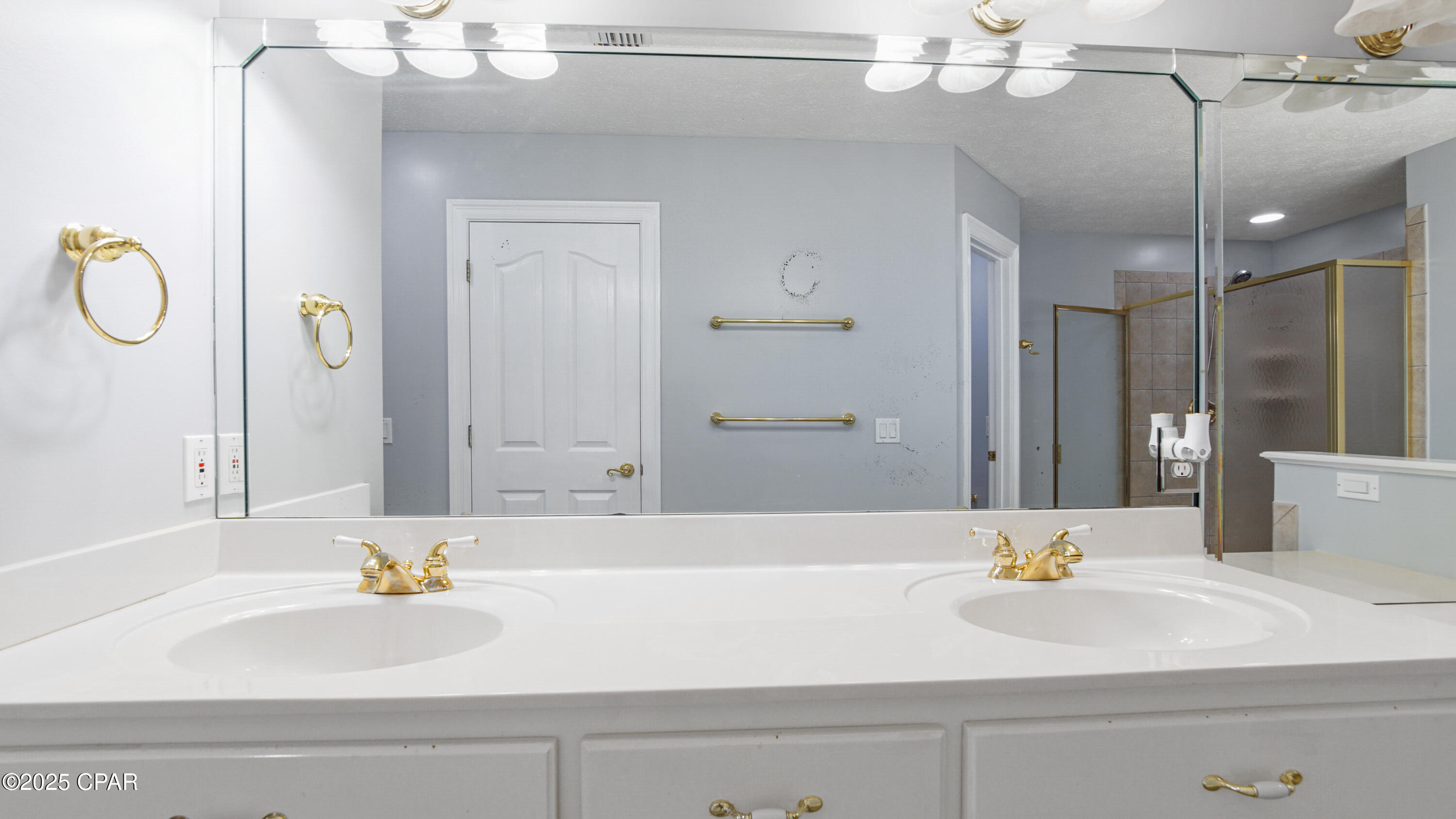 Forest Glenn - Residential