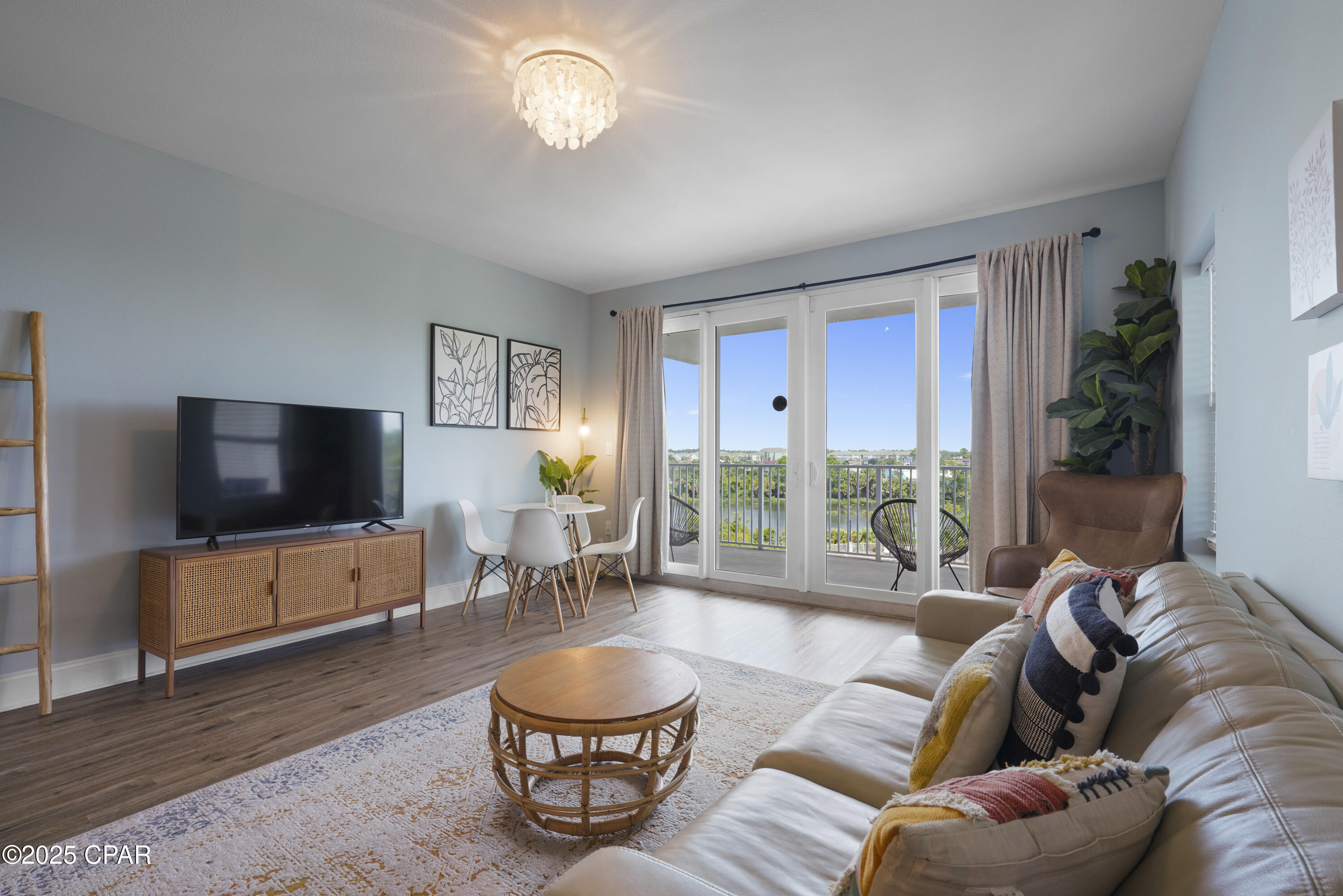 Laketown Wharf - Residential