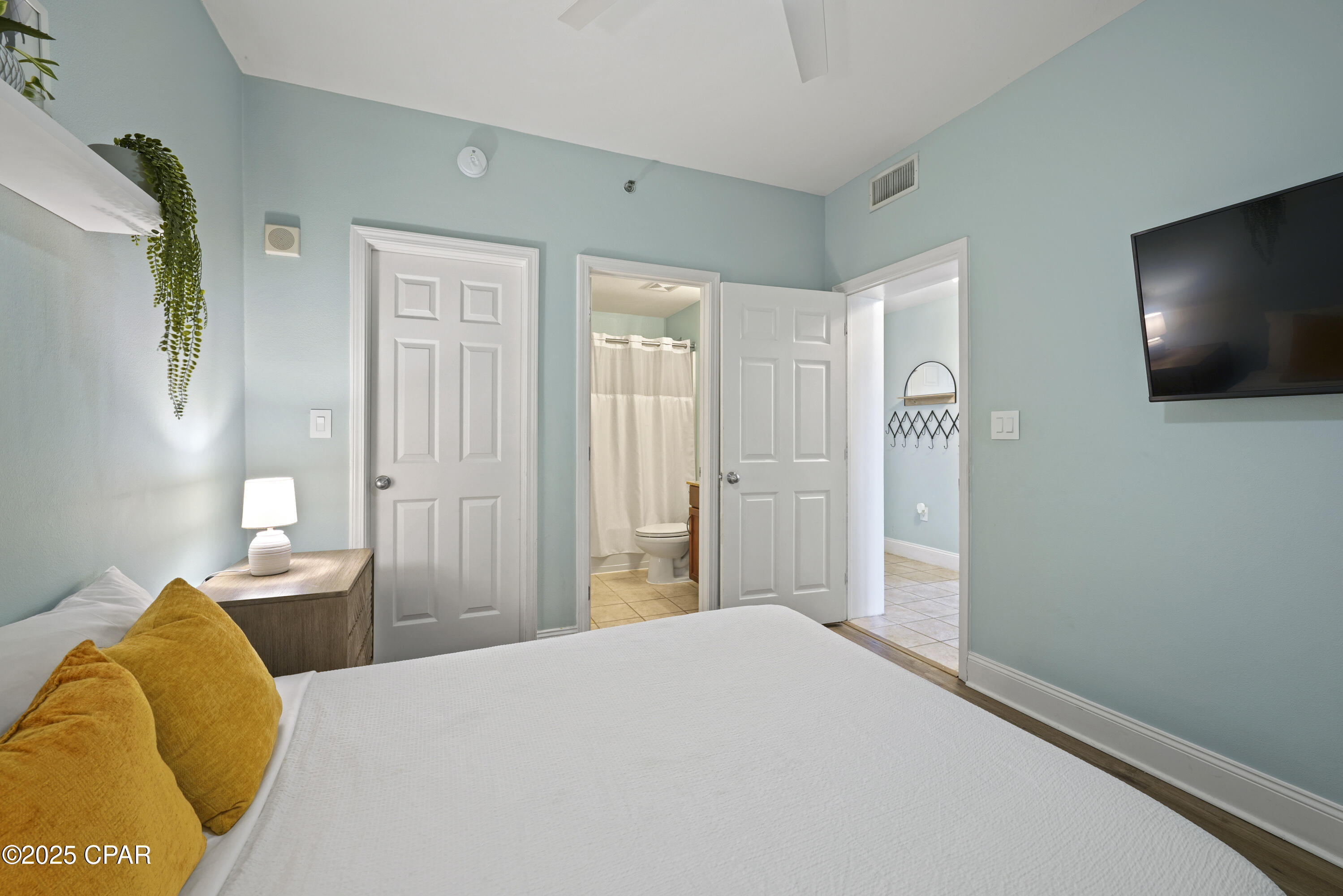 Laketown Wharf - Residential