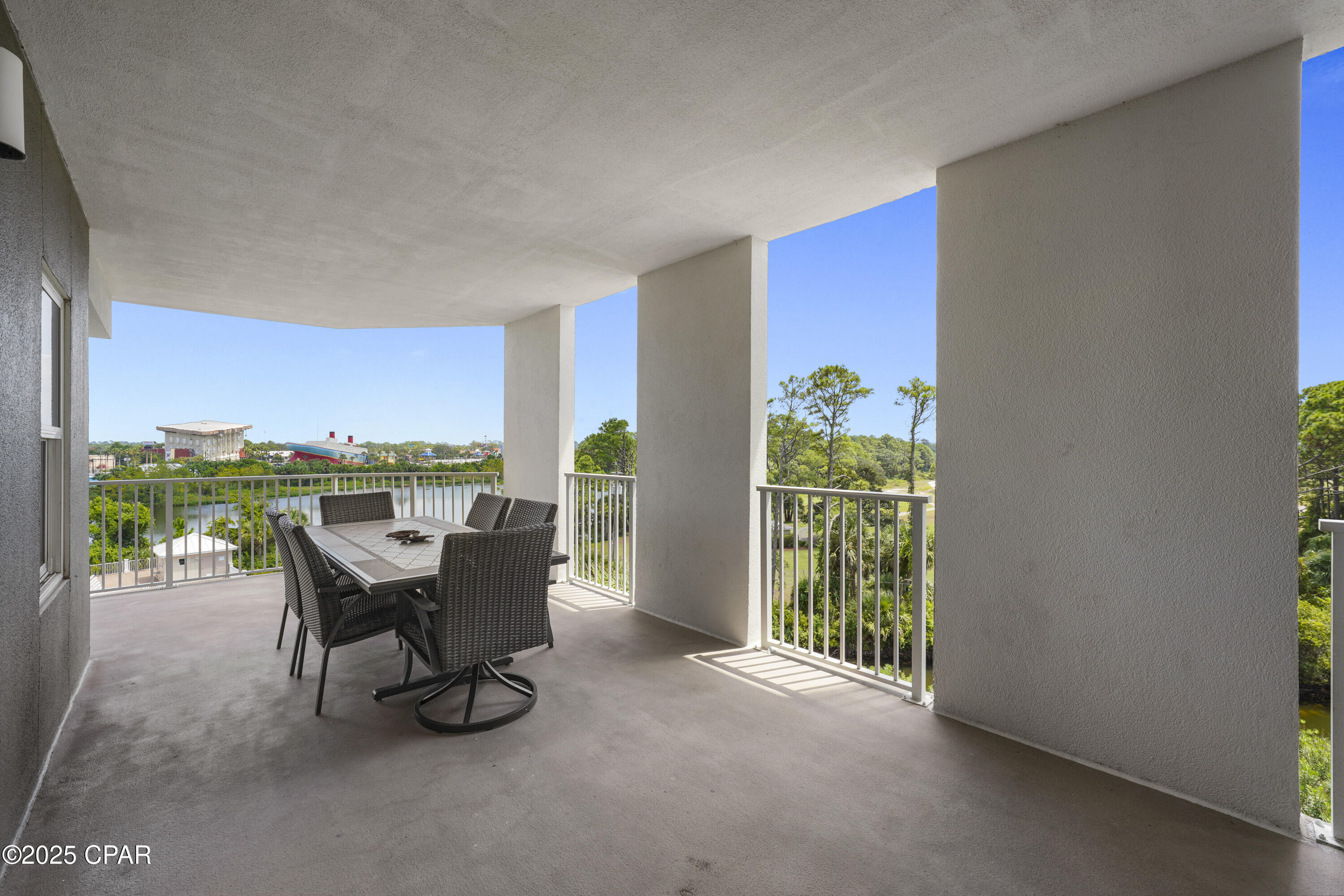 Laketown Wharf - Residential