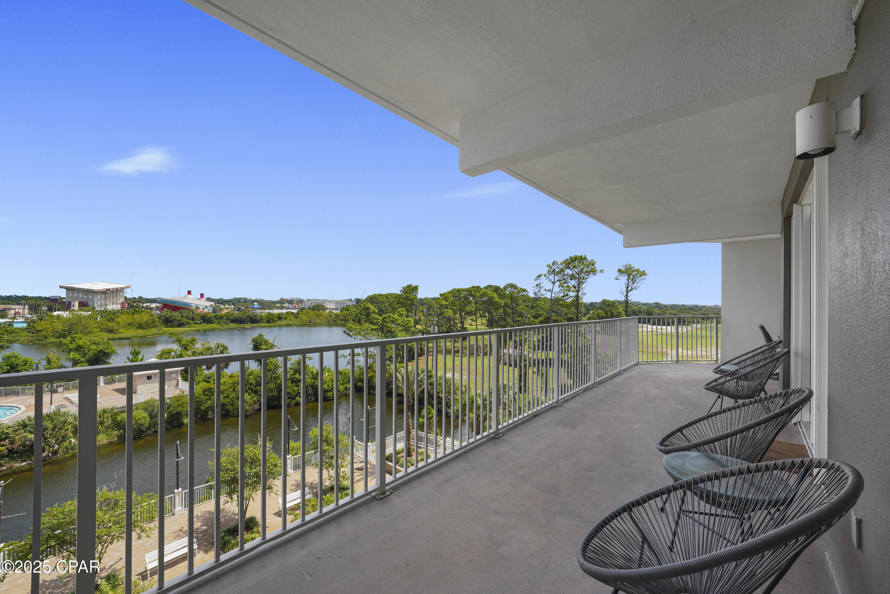 Laketown Wharf - Residential