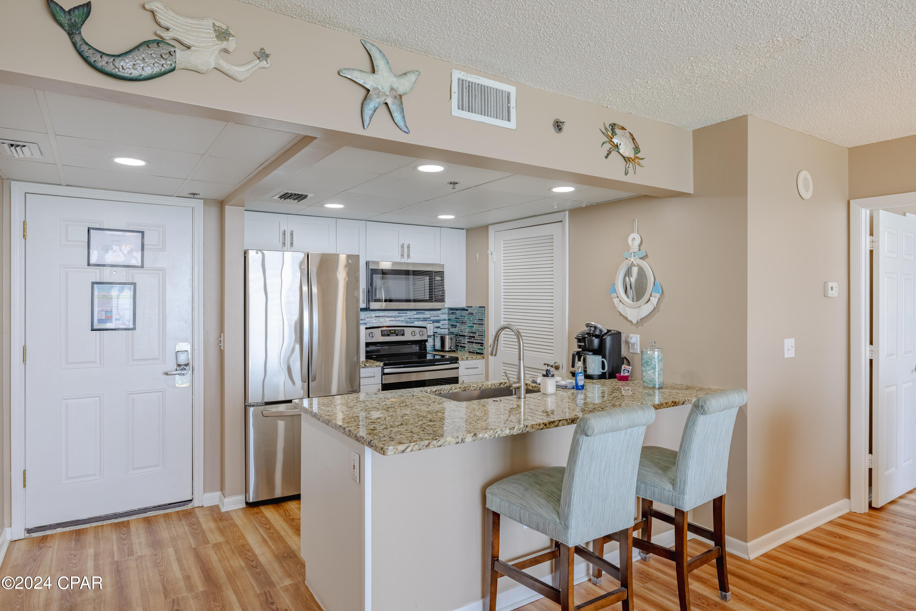 Long Beach Towers III - Residential