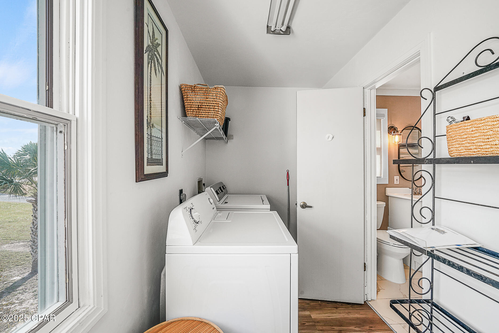 Cape Breezes - Residential