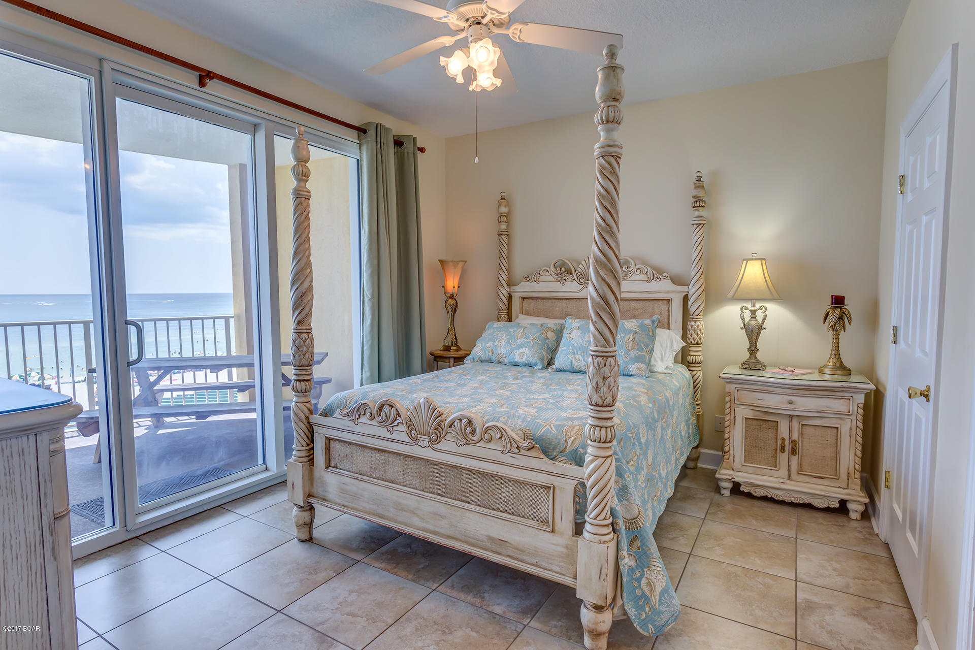 Twin Palms Resort - Residential