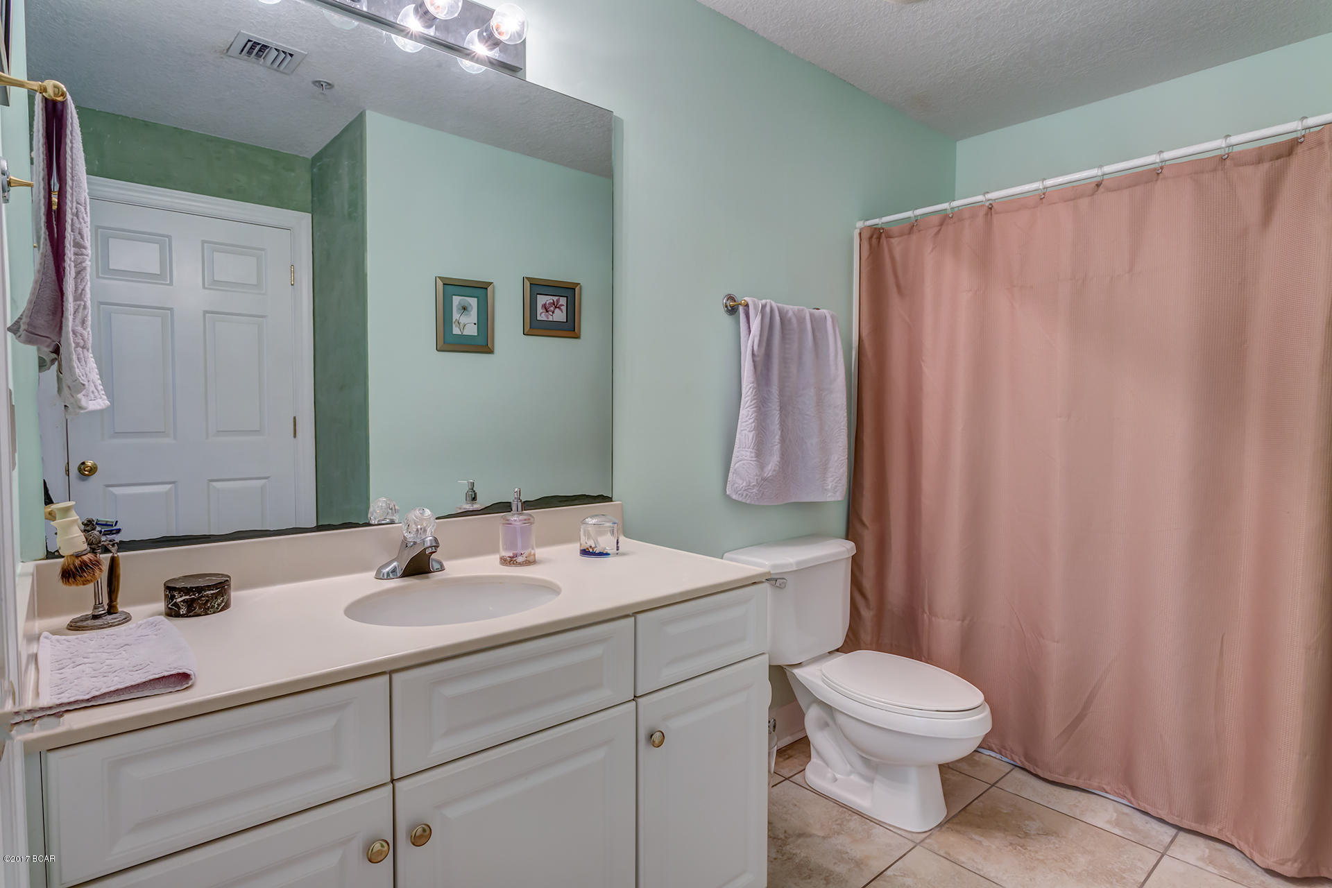 Twin Palms Resort - Residential