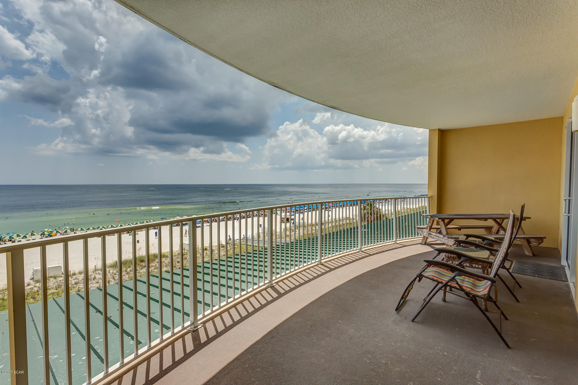 Twin Palms Resort - Residential