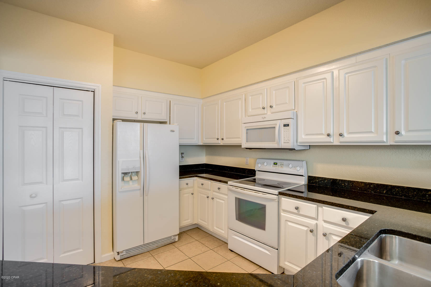 Hibiscus By The Bay - Residential