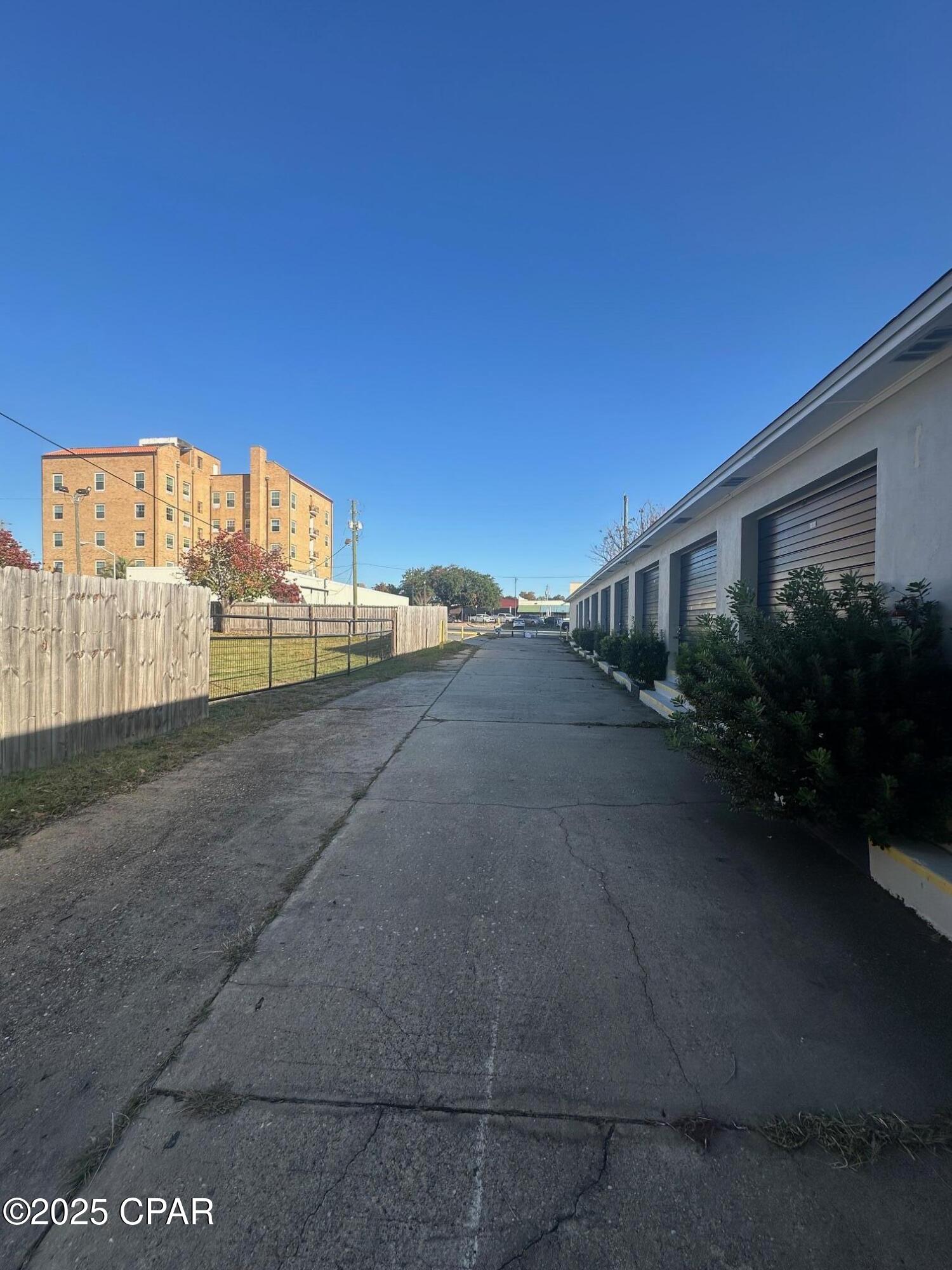 [No Recorded Subdiv] - Commercial Sale