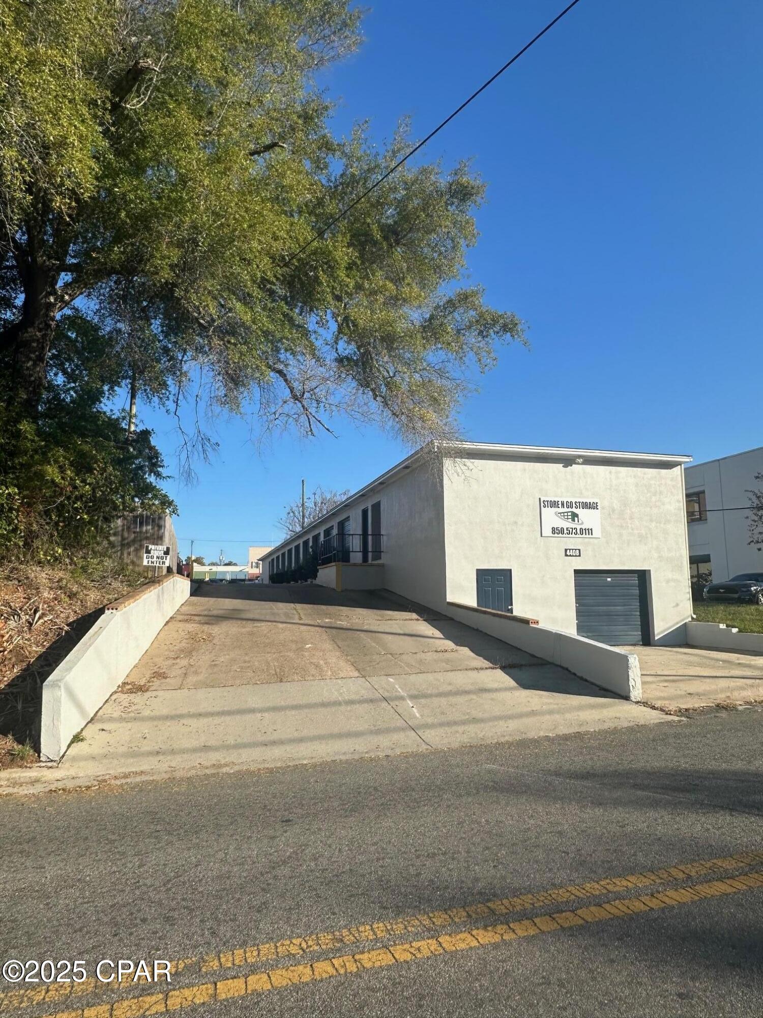 [No Recorded Subdiv] - Commercial Sale