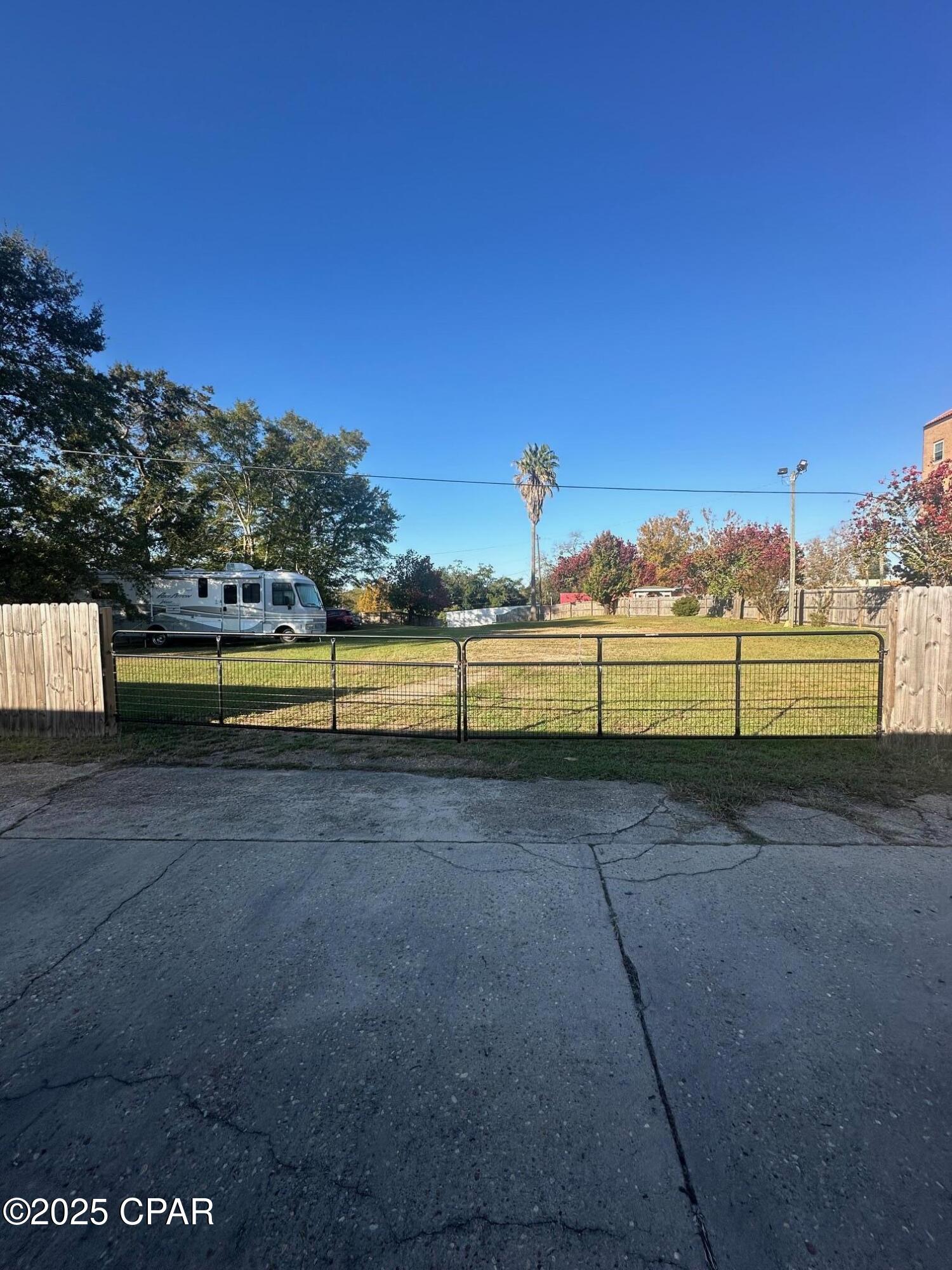 [No Recorded Subdiv] - Commercial Sale