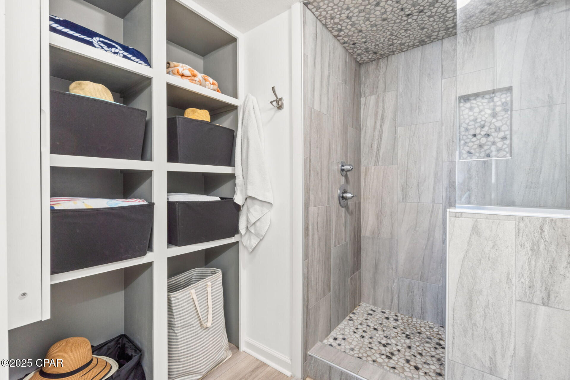 Hibiscus By The Bay - Residential