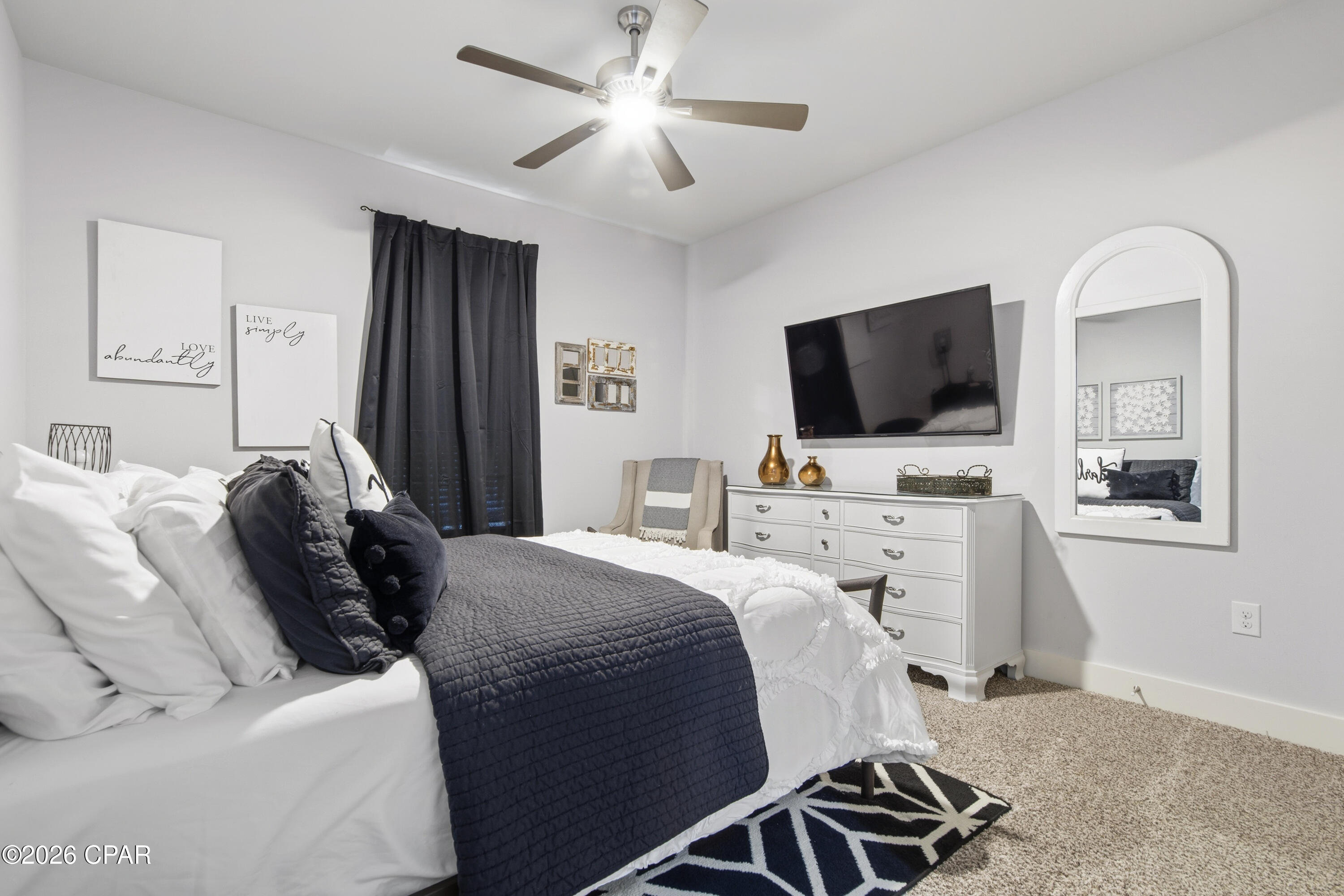 Pices Cove 1st Add - Residential