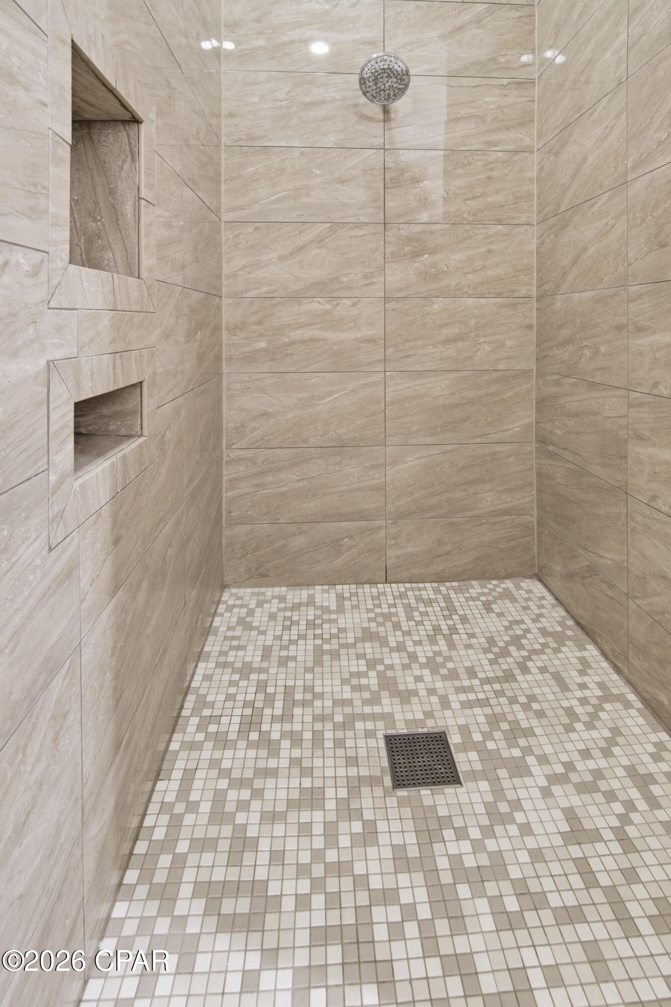 Pices Cove 1st Add - Residential