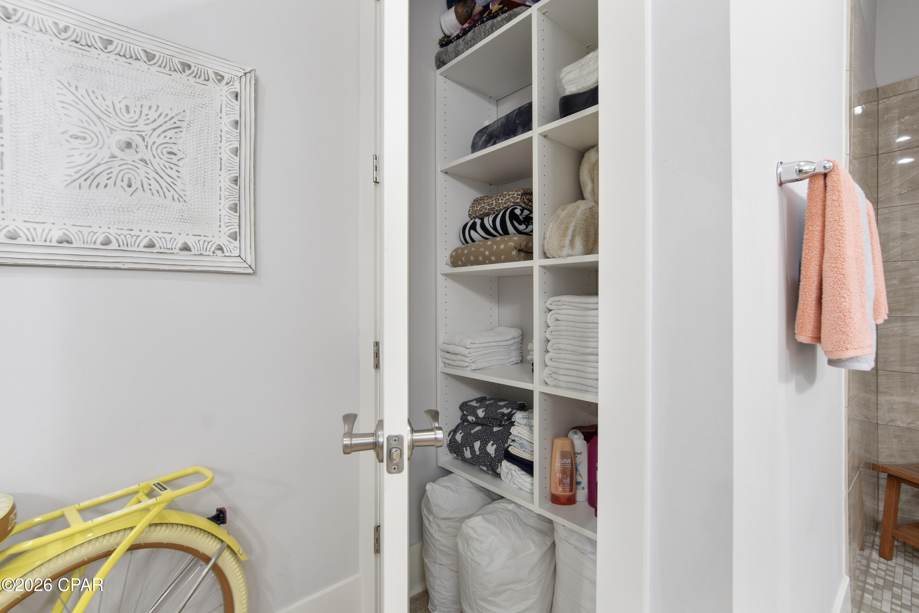 Pices Cove 1st Add - Residential