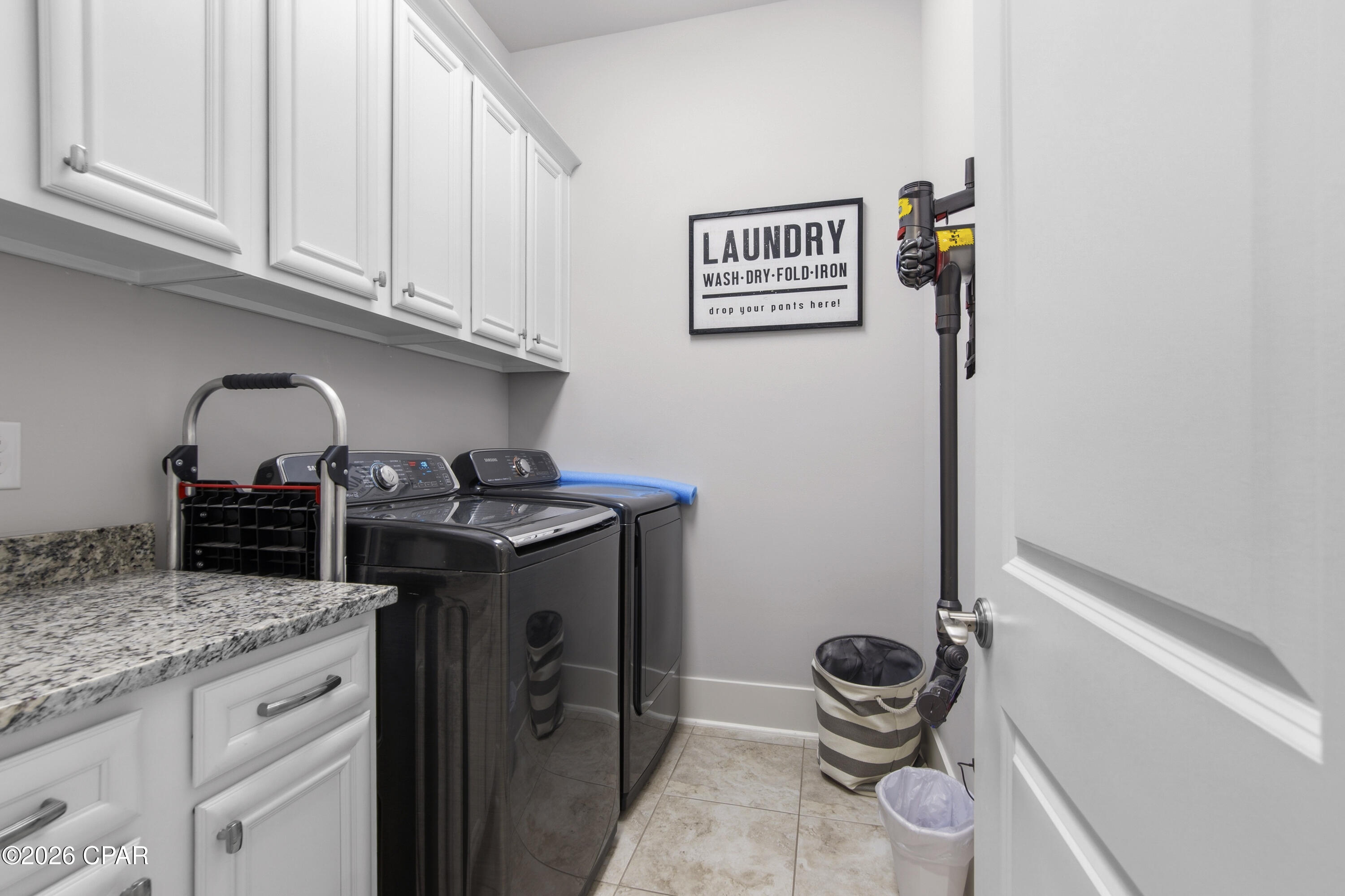 Pices Cove 1st Add - Residential