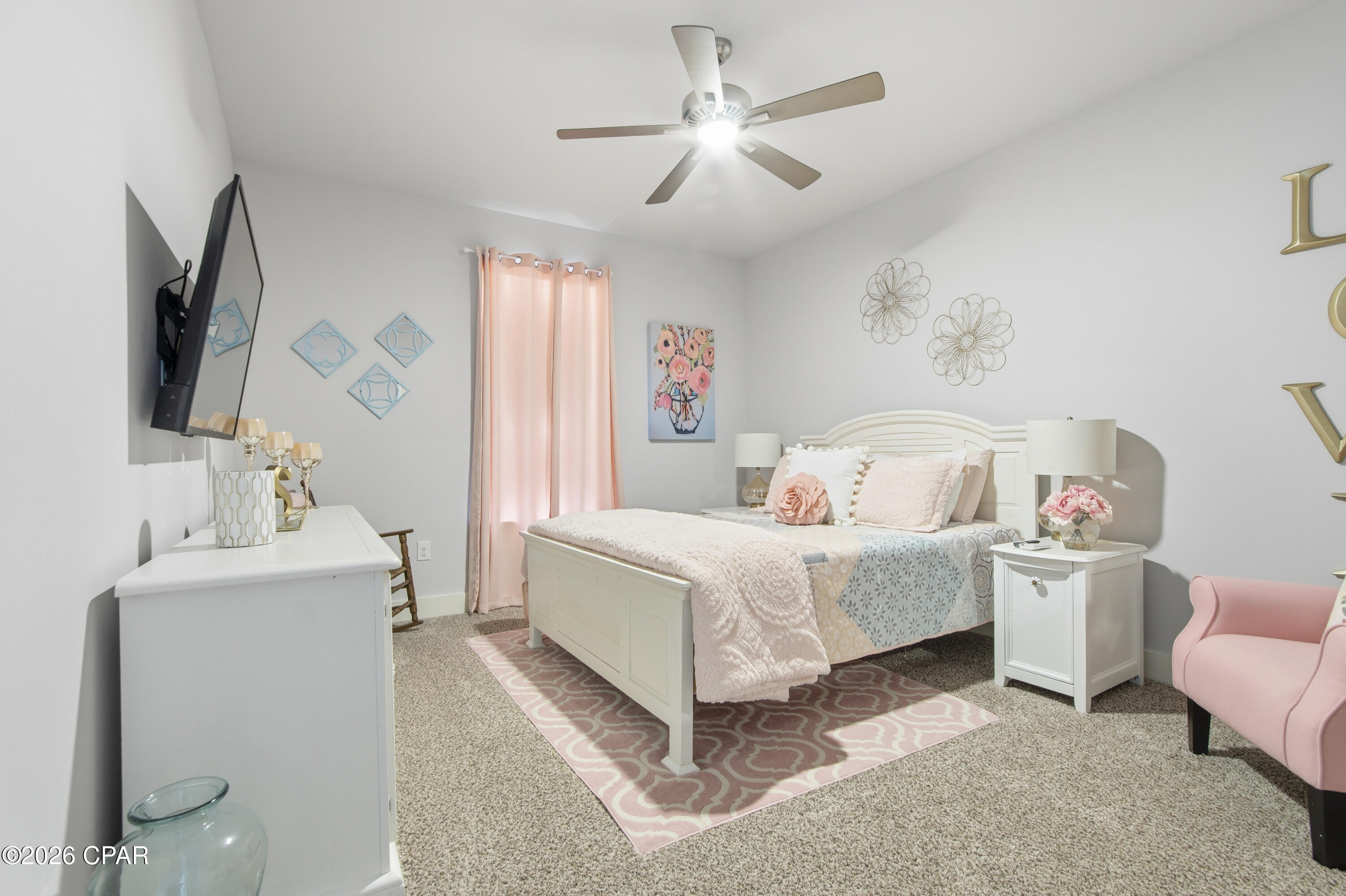 Pices Cove 1st Add - Residential