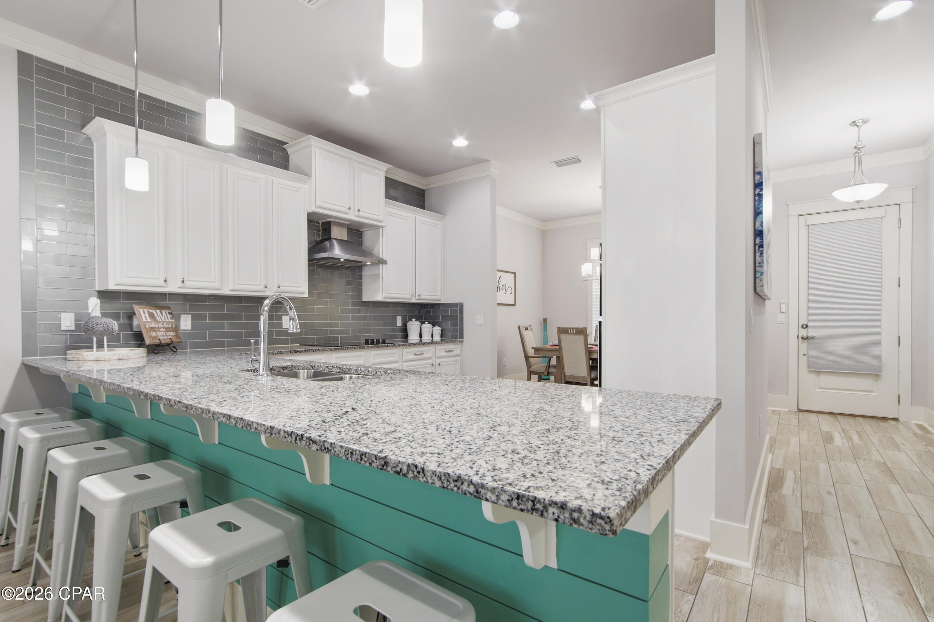 Pices Cove 1st Add - Residential