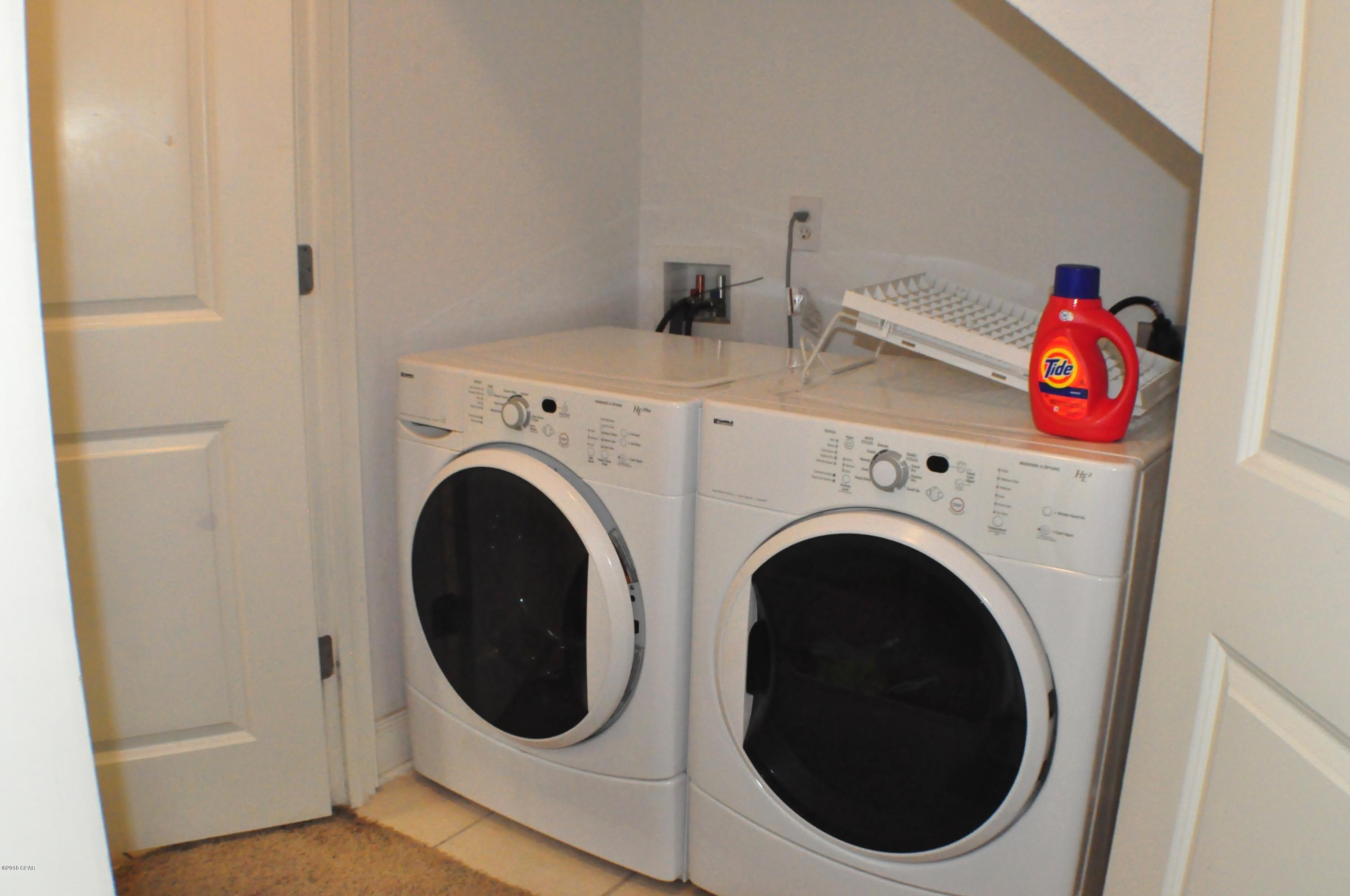 Villas At Suncrest - Residential