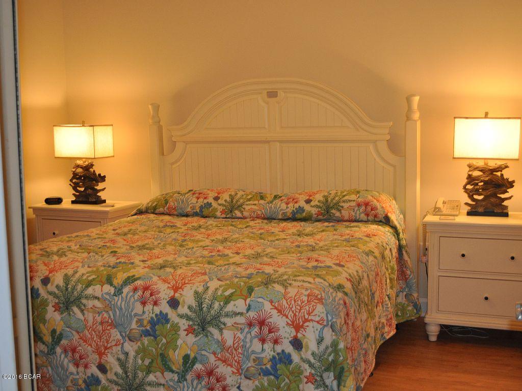 Splash Condo - Residential