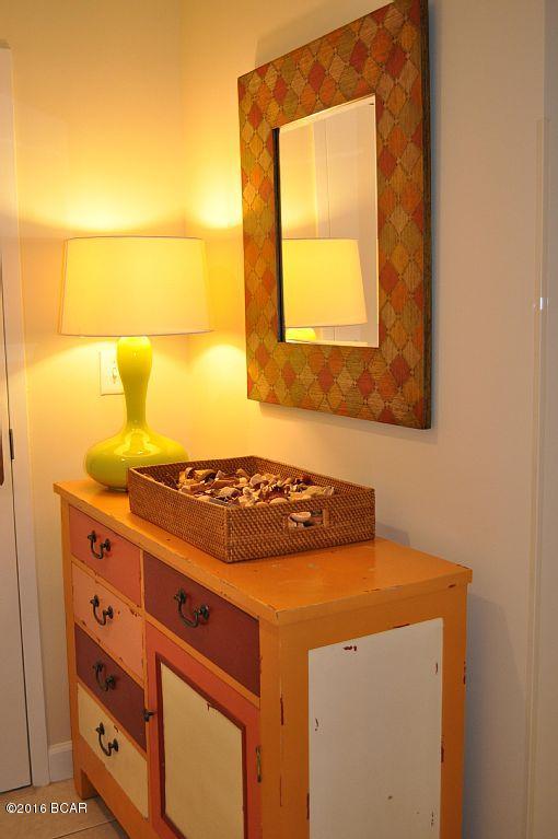 Splash Condo - Residential