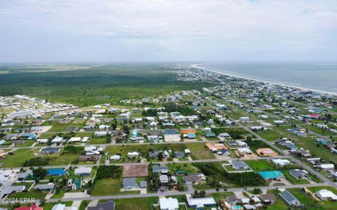 A home in Mexico Beach